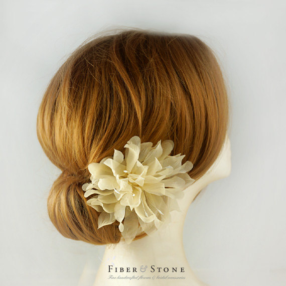 Hochzeit - Champagne Flower Wedding Headpiece, Gold Wedding Hair Flower, Pure Silk, Golden Bridal Headpiece, Bride Hair Piece, Wedding Hair Accessories