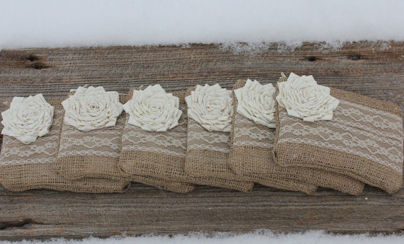 زفاف - Ready to Ship - Set of 6 Burlap and Lace Clutches - Bridesmaid Clutches - Ivory Wedding Bags - Rustic Wedding Purse