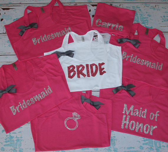 Mariage - Bachelorette Shirts (8) Wedding shirt. Bridesmaids tank. Bachelorette tank tops. bachelorette outfit. bridal shirt. wedding tank tops.