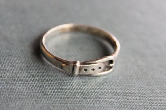 زفاف - Thin Sterling Belt Buckle Stacking Ring / Promise Ring / Eternal Love