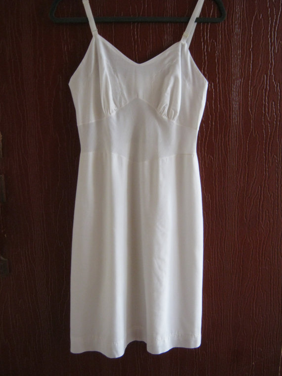 Hochzeit - Vintage midcentury white cotton full slip, size 34 white cotton full slip, summer weight cotton slip, lightweight lingerie, lined cotton