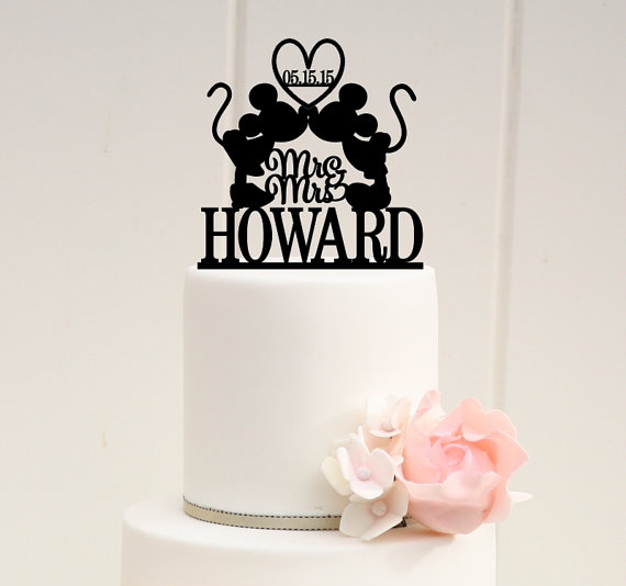 زفاف - Mickey & Minnie Mr and Mrs Wedding Cake Topper with YOUR Last Name and Wedding Date