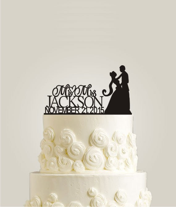 Wedding - Mr and Mrs Wedding Cake Topper with Date - Rustic Cake Topper Wedding - Wooden Wedding Cake Topper - Shabby Chic Cake Topper