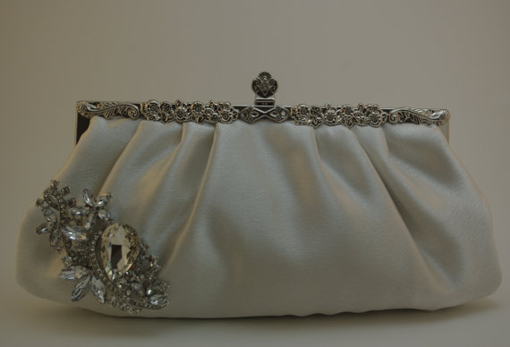 Hochzeit - Ivory Bridal Clutch - Crystal Wedding Clutch - Wedding Handbag - Crystal Clutch - Bridal Handbag- Formal Satin Clutch - Ivory Wedding Purse
