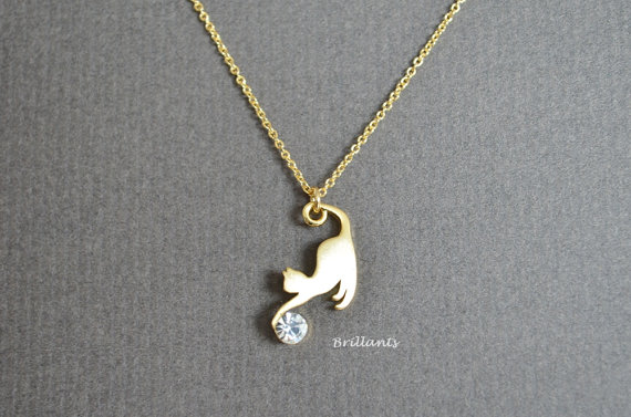 Mariage - Swarovski crystal Cat necklace in gold, Kitty necklace, Animal necklace, Bridesmaid jewelry, Everyday necklace, Wedding necklace