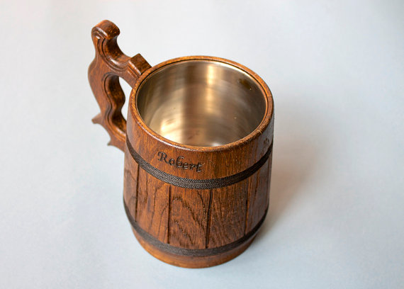Hochzeit - Personalized Wooden Mug. Groomsmen gifts. Mug with engraving. Oak wood mug for cold and hot drinks. Handmade eco mug.
