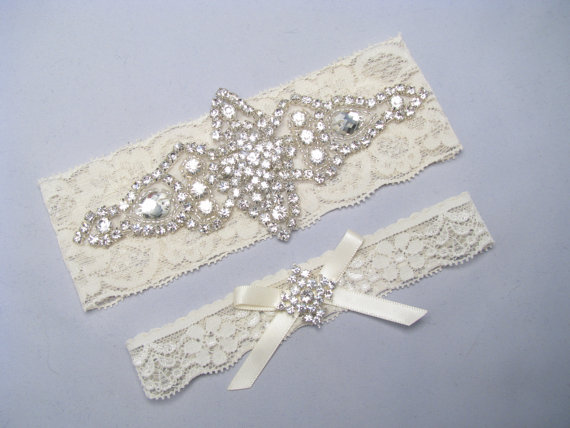 زفاف - Wedding Garter, Ivory / White Lace Keepsake / Toss Bridal Garter Set, Crystal Rhinestone Custom Garter, Petite / Plus Size Garter Belt