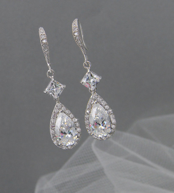 Mariage - Crystal Bridal Earrings, Crystal Wedding earrings, Crystal earrings, Wedding Jewelry, Bridal Jewelry, Alicia Crystal Earrings