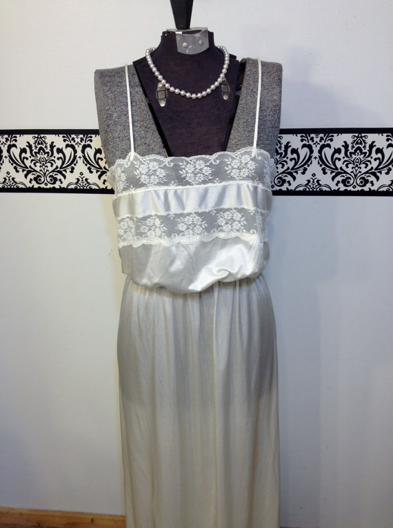 زفاف - 1960's Ivory Pin Up Lingerie by Flair, Size Medium, Vintage Bombshell Nightgown, 1950's  Pin Up Lace Full Length Teddy, 70's Vintage Teddy