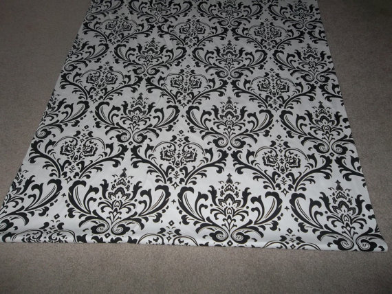 Hochzeit - Special of the week Black and White Damask Aisle runner