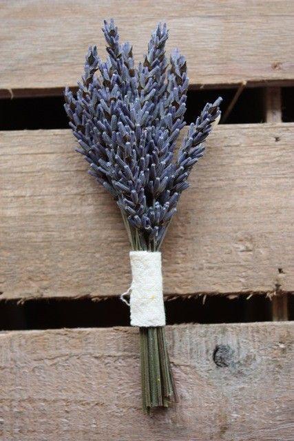 زفاف - Organic Lavender Boutonniere