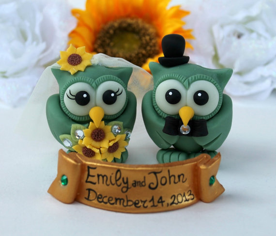 Hochzeit - Emerald owl wedding cake topper, love bird with gold banner, sunflowers bouquet, emerald wedding