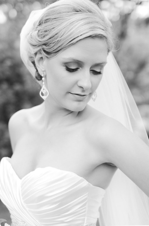 زفاف - RABEA, Vintage Style Wedding Stud Earrings, Swarovski Crystal and Pearl Bridal Dangle Earrings, Statement Bridal Wedding Jewelry