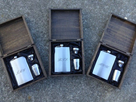 Hochzeit - Engraved Cigar Box SET OF 2 with Flask & Shot Glass Set Rustic Wedding Personalized Bridal Party Groomsmen Gift