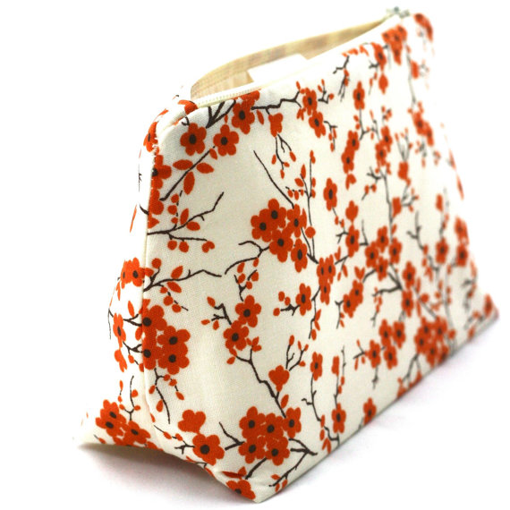 Свадьба - Handmade Poppy & Cream Floral Makeup Bag, Cosmetic Bag: Country Bridesmaid Gift, Country Wedding, Mother's Day Gift