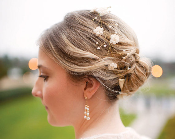 زفاف - Wedding floral crown, Bridal hair accessories, Wedding crown, Bridal crown, Gold crown, Hair jewelry, Flower crown, Floral crown, Headpiece.