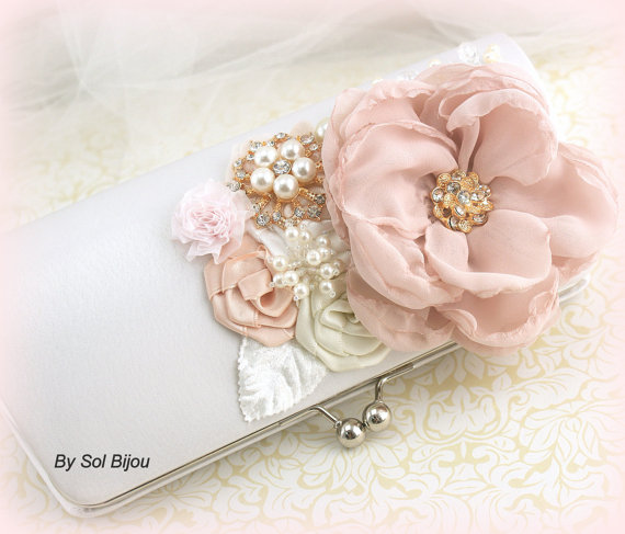 Hochzeit - Clutch, Bridal Clutch, Wedding Clutch in Blush, Pink, Ivory, White and Gold with Brooch, Pearls and Crystals