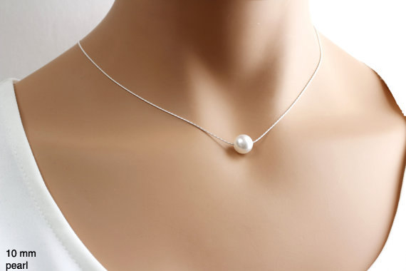 زفاف - Bridesmaids Gift, Single Pearl Necklace 6mm, 8mm, 10mm in silver, Floating pearl necklace, Bridesmaids gift, White pearl necklace, Wedding