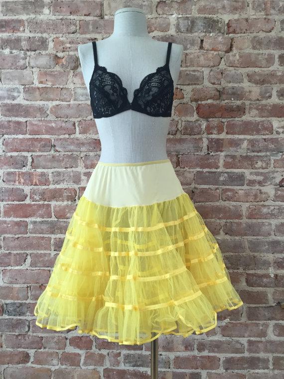 زفاف - Vintage Yellow Petticoat - Yellow Crinoline - Size S - 1950s - Steampunk - Rockabilly - VLV - Kawaii - Bridal