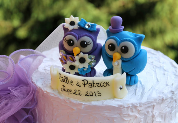 Mariage - Owl love bird wedding cake topper, malibu blue and royal purple owls, white sunflower bouquet