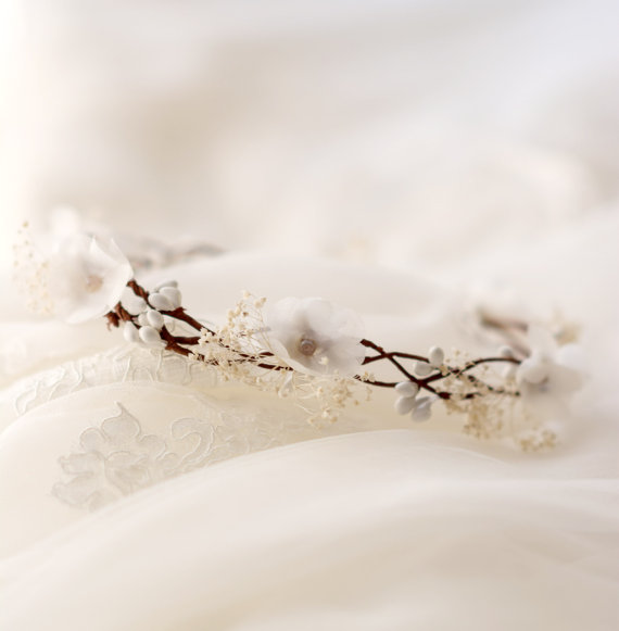 زفاف - Bridal floral crown, Baby's breath crown, Wedding hair accessories, Ivory flower wreath, Bridal headpiece, White bridal head piece