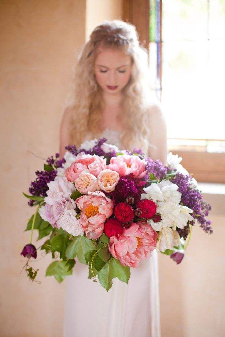 Свадьба - Bold And Beautiful Floral Wedding Ideas By The Vine's Leaf