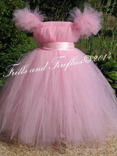 Свадьба - Pink Flower girl with Sash and Flutter Sleeves Great Flower girl dress/Sleeping Beauty Costume...Other Colors Available- Baby up to Size 16