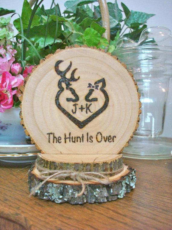 زفاف - Rustic Wedding Cake Topper Deer Hunting Wood Burned Romantic Customized