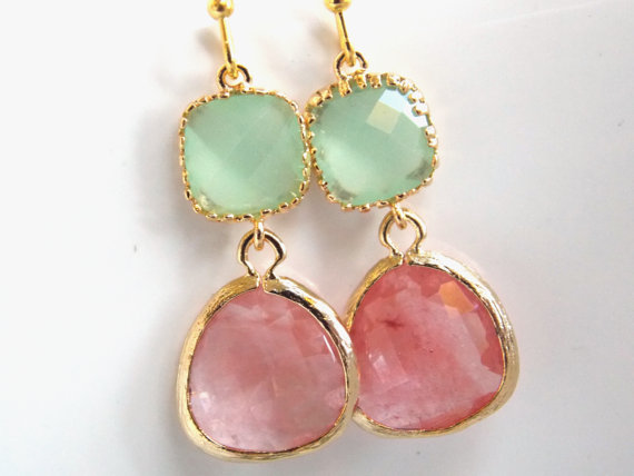 Mariage - Glass Earrings, Green Earrings, Gold Earrings, Coral, Peach, Mint Green, Bridesmaid Earrings, Bridal Earrings Jewelry, Bridesmaid Gifts