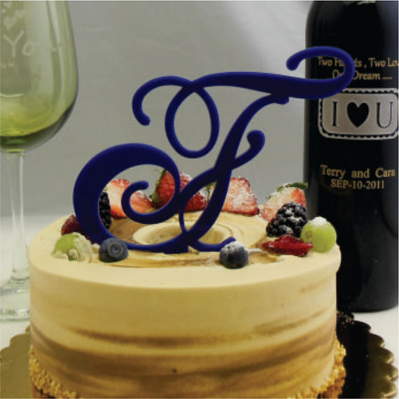 Hochzeit - Acrylic Wedding Cake Topper - 5" or 6"  Beautiful Single Monogram letter Cake Topper (Custom Made Initial Wedding Topper )