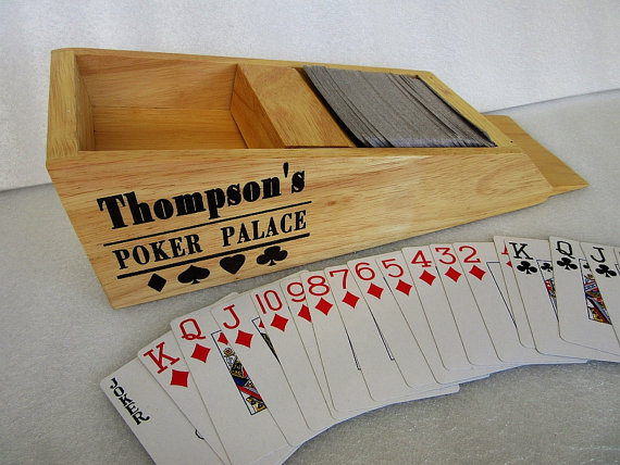 زفاف - Personalized Birthday Gift - Blackjack Card Caddy - Blackjack Card Dealer - Poker Card Dealer - Pitboss Wood Card Shoe - Vegas Card Dealer