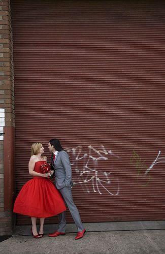 Свадьба - Clare & Shaun's Retro Red Industrial Wedding