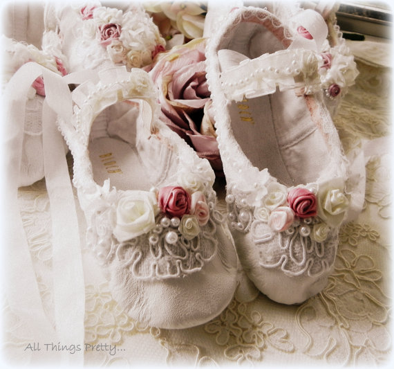 Mariage - Flower Girl, Junior Bridesmaid, Bridal, Wedding ballet slippers,  Customized, Made to Order