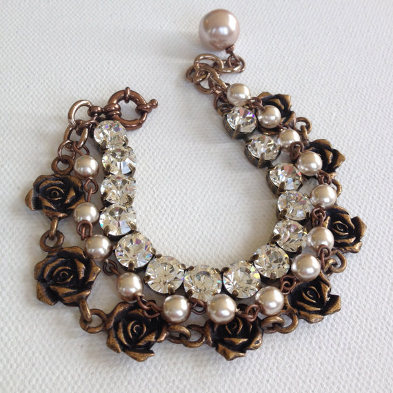 زفاف - Vintage assemblage bracelet, pearls, rhinestones, antique bronze roses, wedding jewelry, bridal bracelet, upcycle recycle repurpose