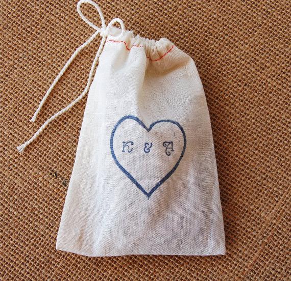 زفاف - Wedding Favor Bags set of 175 4x6 inch Customized Handstamped Linen Bags, jewelry bags, gift bags, wedding favor bags, drawstring cloth bags