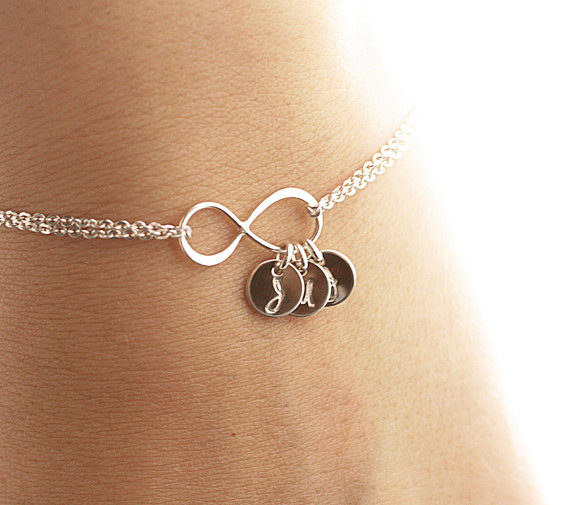 Свадьба - Personalized Infinity Bracelet, Infinity Initial Bracelet, Sterling Silver Initial Bracelet, Mother's Bracelet, Bridesmaids Gift, Dainty