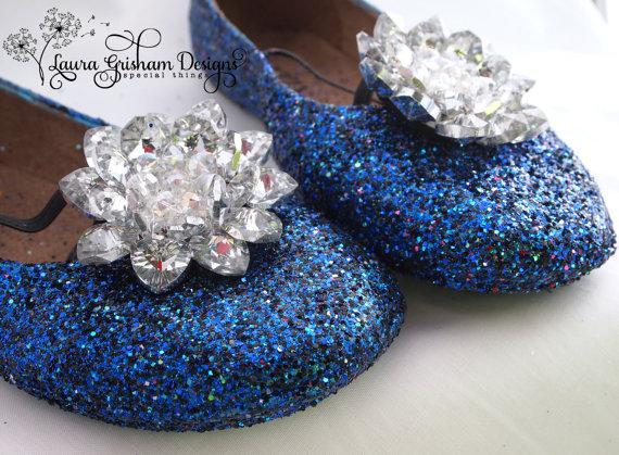 Mariage - RHINESTONE FLOWER Shoe Clips for WEDDINGS; Large Design; Beautiful for any Occasion; Very Colorful; Fast Shipping!