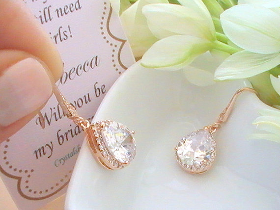 Свадьба - Crystal Bridal Earrings- Bridal Jewelry- Unique Bridesmaid Gift Jewelry- Teardrop Wedding Earrings- Bridesmaid Jewelry- Dangle Drop Earrings