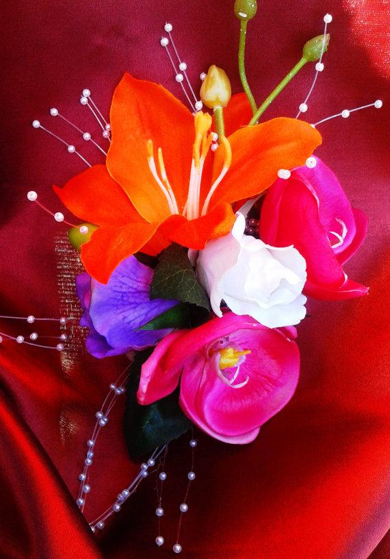 Hochzeit - TROPICAL HAIR CLIP - Hawaiian Orchids, Lily, Roses, Flower Clip, Beach Bride, Fascinator, Silk Hair Flowers, Wedding Hair Accessory,Hawaiian
