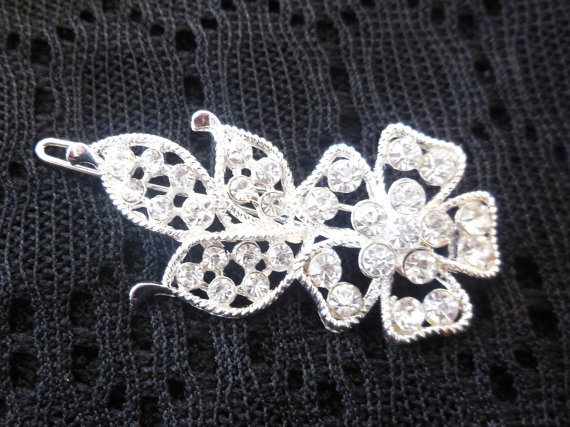 Свадьба - Vintage Hair Clip Sparkly Rhinestones Silver Tone Metal Floral Design Hair Accessories Jewelry Fashion Bobby Pins