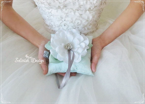 زفاف - Mint Green Ring Bearer Pillow, Personalized Flower Mint Wedding Ring Bearer Pillow, Ring Pillow(Personalized option available)