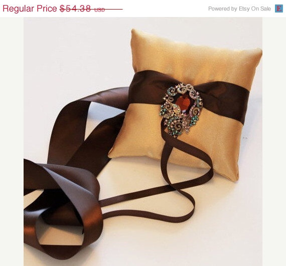 Mariage - Gold and Brown Ring Pillow, Wedding Dog Accessory, Gold Ring Bearer Pillow