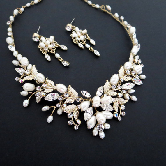 زفاف - Gold bridal necklace and earrings, Gold freshwater pearl necklace and earrings, Gold Wedding jewelry, Gold Bridal jewelry