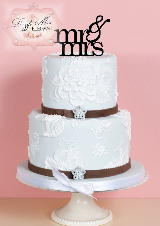 Hochzeit - Custom Wedding Cake Topper - Personalized Cake Topper - Mr and Mrs - Bride and Groom