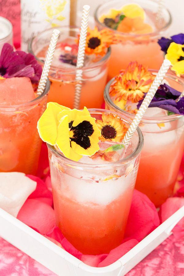 Hochzeit - Berrylicious Floral Cocktail