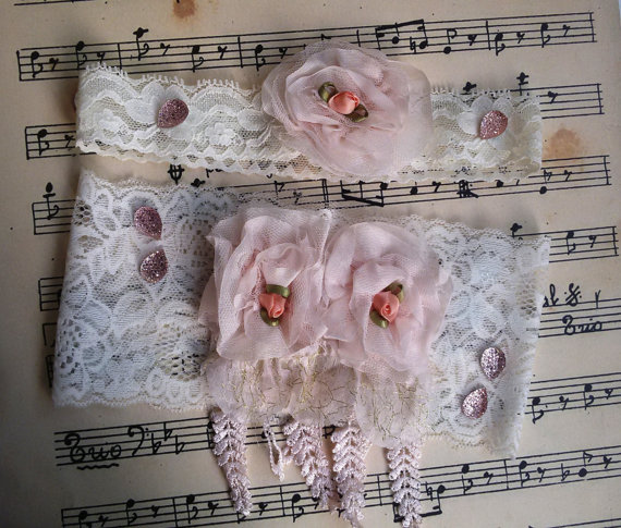 Hochzeit - Wedding leg garter, Wedding accessoaries, Bridal garter set, Bridal lace, Of wahite lace garter, Wedding leg , Wedding garter of white