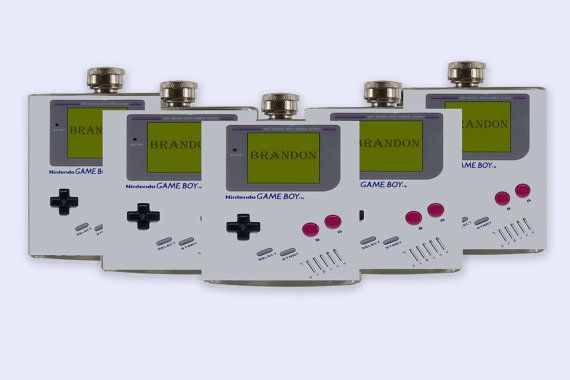 Hochzeit - Gameboy, Groomsmen Flask Set, Custom Flask Set, Gameboy