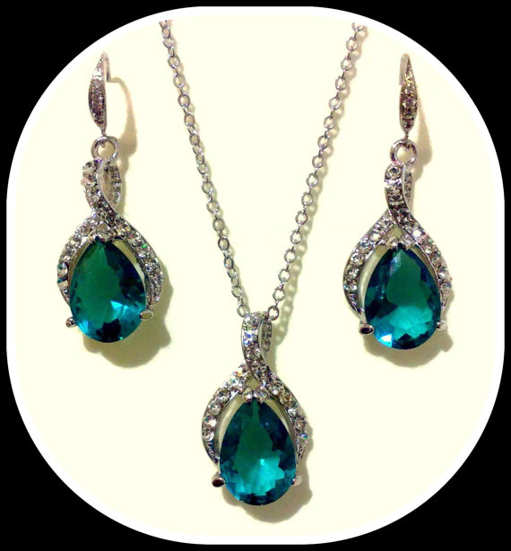 Hochzeit - Something Blue Teal Bridal Jewelry Set, Peacock Wedding Necklace, Teardrop Earrings, Infinity Jewelry, TWIRL