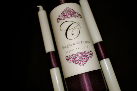 Свадьба - Wedding Unity Candle - Eggplant Wedding Candles - Eggplant Weddings - Monogram Unity Candle