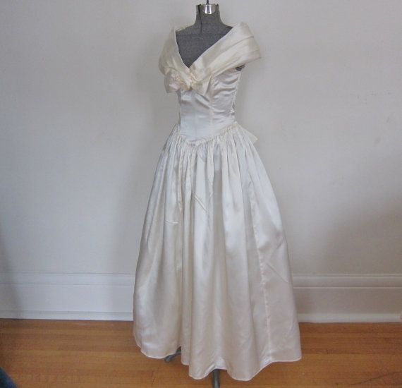 Wedding - Wedding Dress / White Satin / Gunne Saxe / 1980s / Off The Shoulder / Full